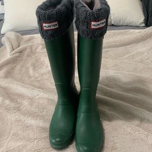 Hunter Rain boots & socks